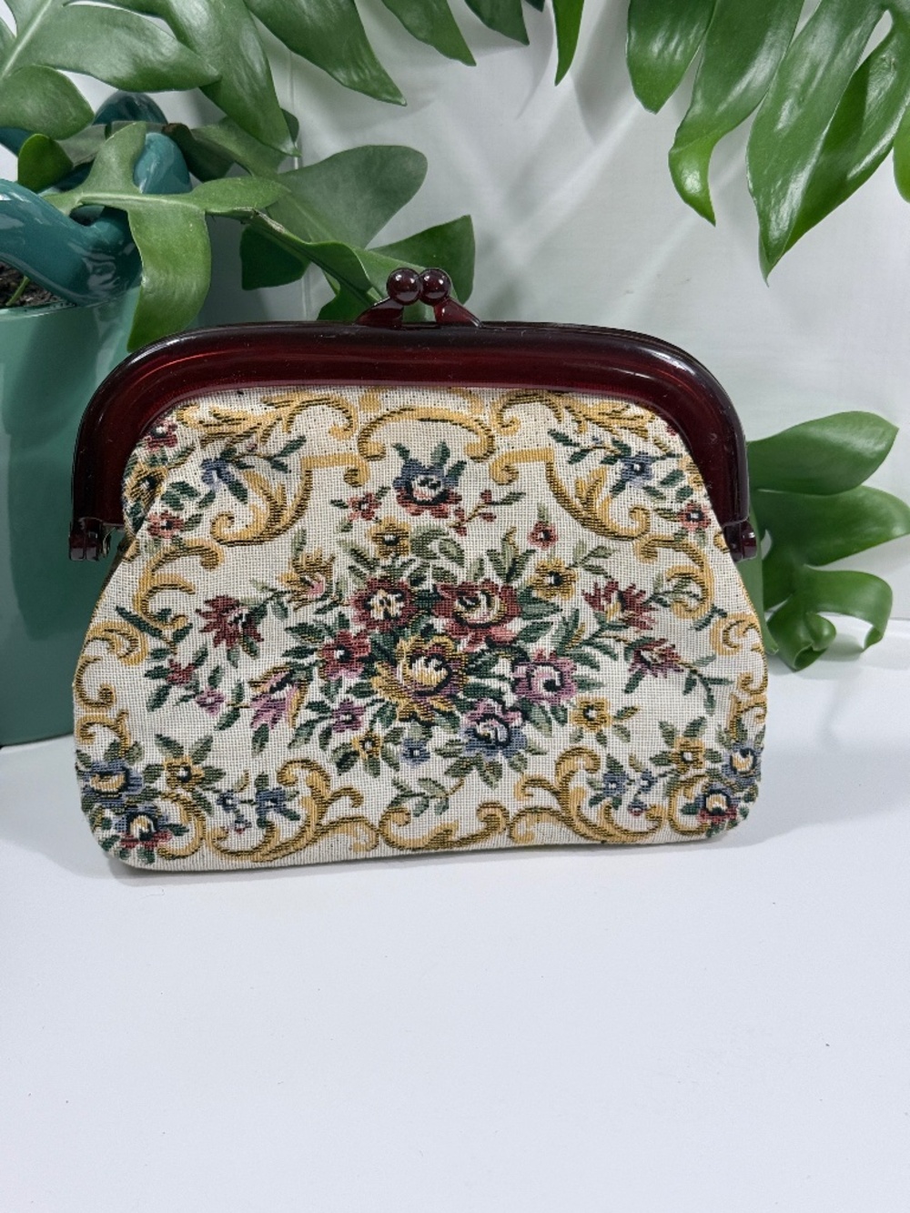 Floral Needlework Clutch Clutch Coin Purse